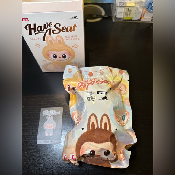 LABUBU - HAVE A SEAT COLLECTION - HEHE - Picture 2 of 10